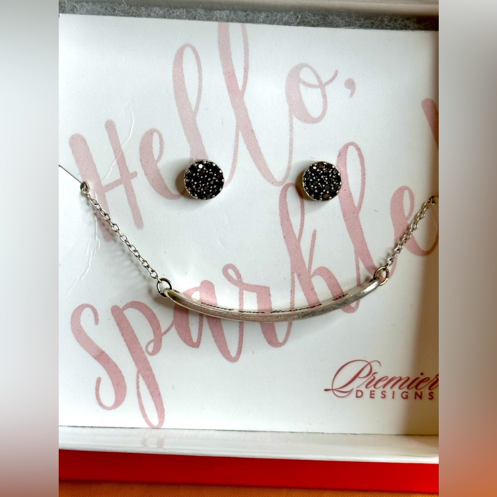 Premier Bracelet and Earrings Box Set